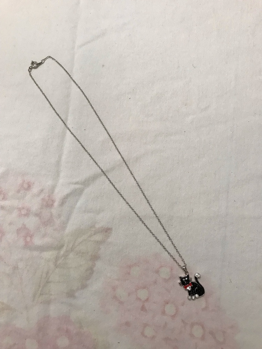 SU CH Silver Tone Dainty Chain Black Cat Rhinestone Pendant Necklace 18”